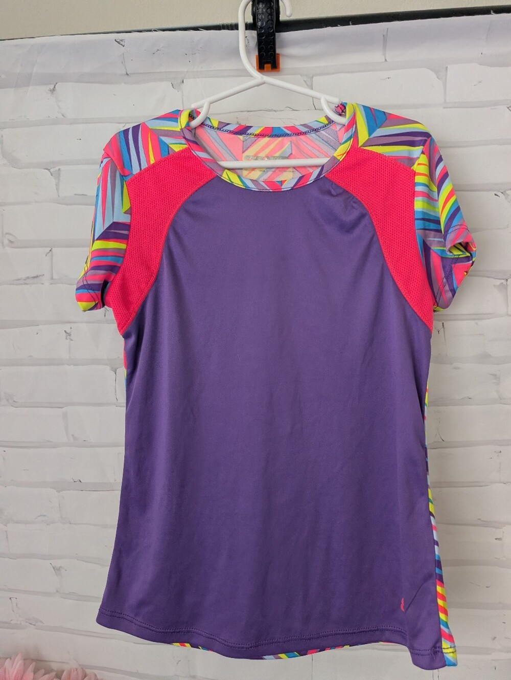 Sketchers Active Top with Neon Accents